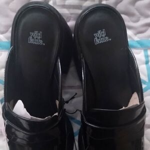 Wild Fable Glossy Black Slip-Ons